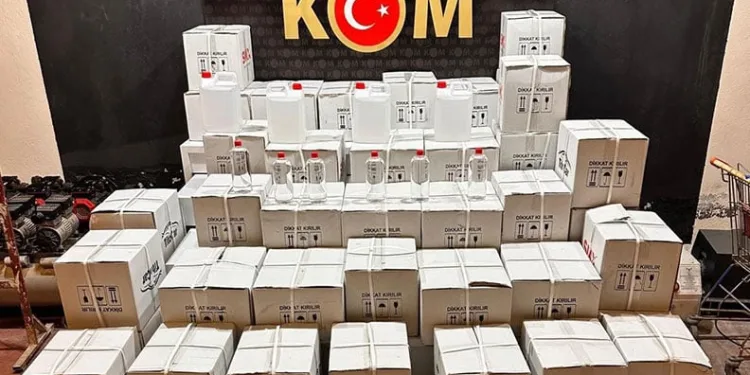 Bursa’da bin 200 litre etil alkol ele geçirildi