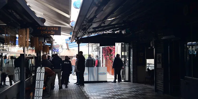 Arap Şükrü Sokağı’nda kaçağa geçit yok