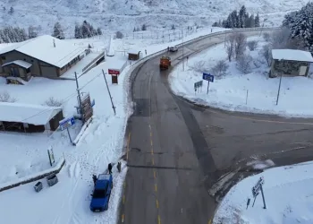 Uludağ’da kar kalınlığı 6 santimetreye geriledi