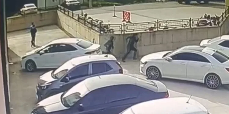 İzmit’te okul bahçesine yorgun mermi düştü