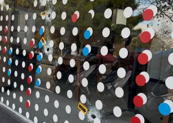 Bursa’da pizzacıya kurşun yağdırdılar
