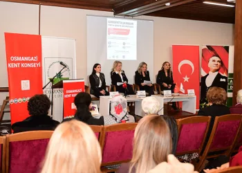 Cumhuriyetin Eğitimci İlk Kadın Milletvekilleri Osmangazi’de Konuşuldu