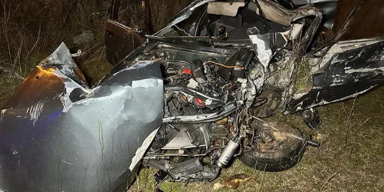 Uşak’ta otomobil şarampole devrildi: 2 ölü, 1 yaralı