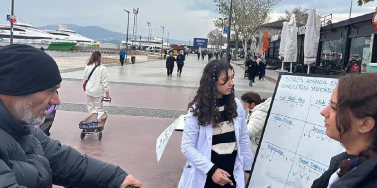 Mudanya Üniversitesi öğrencileri sağlık için seferber oldu