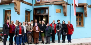 Kadınlar İçin Dayanışma Güçleniyor