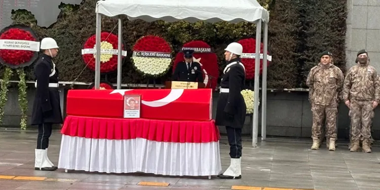 Şehit polis memuru Emre Albayrak için tören düzenlendi