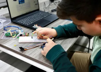 Gemlik’te Çocuklar Robotik Kodlama Öğreniyor