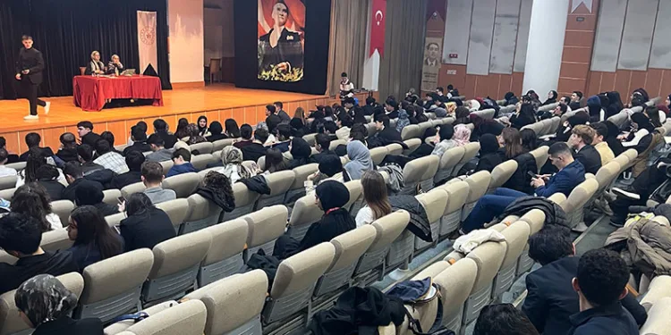 Bursalı genç beyinler, şimdiden Türkiye’nin geleceğine ışık tutuyor