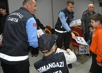 Osmangazi’de minikler zabıtanın görevlerini öğrendi
