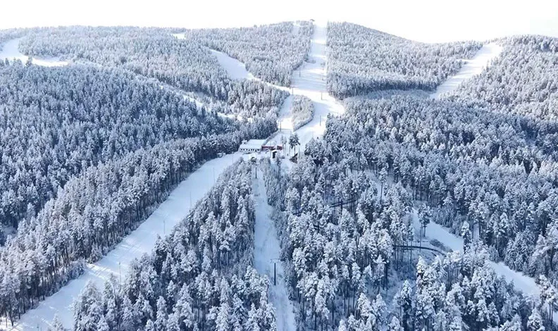Beyaza bürünen Sarıkamış havadan görüntülendi