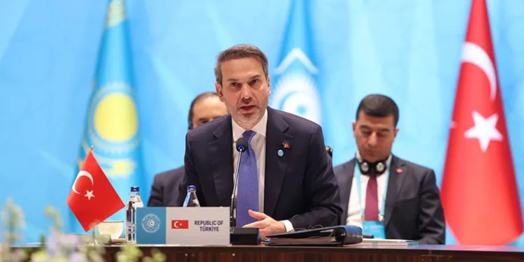 Bakan Bayraktar’dan Türk Dünyası’na ‘Hazar’ teklifi