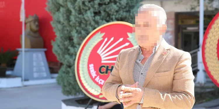 Rüşvet iddiasıyla gözaltına alınan eski CHP ilçe başkanına ev hapsi