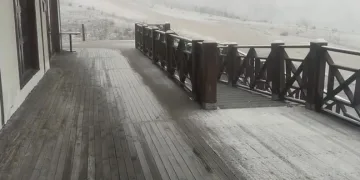 Keltepe Kayak Merkezine mevsimin ilk karı düştü