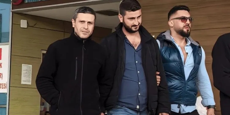 Bursa’da narko ekipleri uyuşturucu tacirlerini suçüstü yakaladı