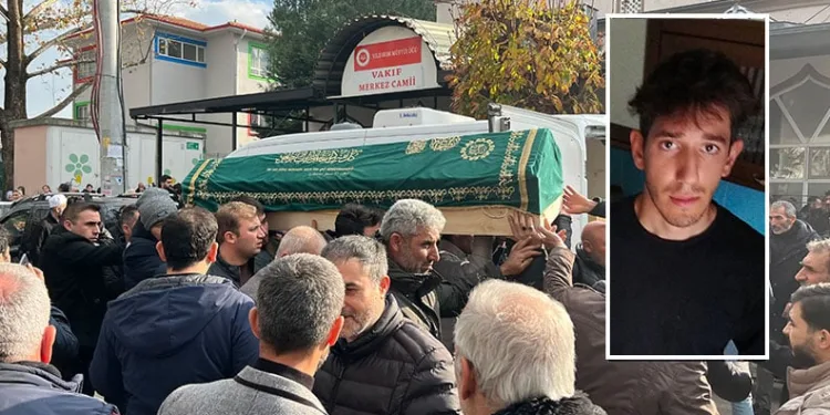 Bursa’da cesedi bulunan 19 yaşındaki Berat toprağa verildi