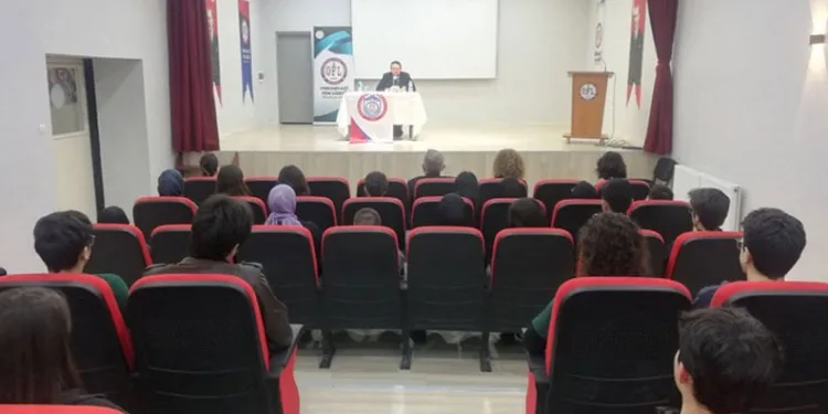 Orhangazi Belediyesi, “Gençlerle Sağlık Sohbetleri” Programı Bu Hafta Fen Lisesi’nde Gerçekleştirildi