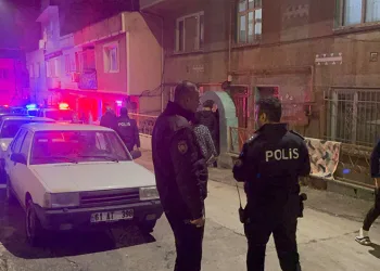 Bursa’da eve yapılan baskında cephanelik çıktı