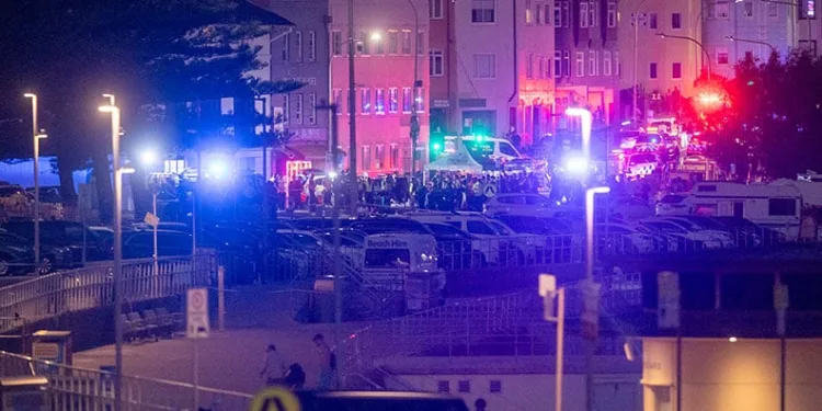 Avustralya’da plajda silahlı saldırı