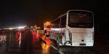 D-650 kara yolunda zincirleme kaza: 12 yaralı