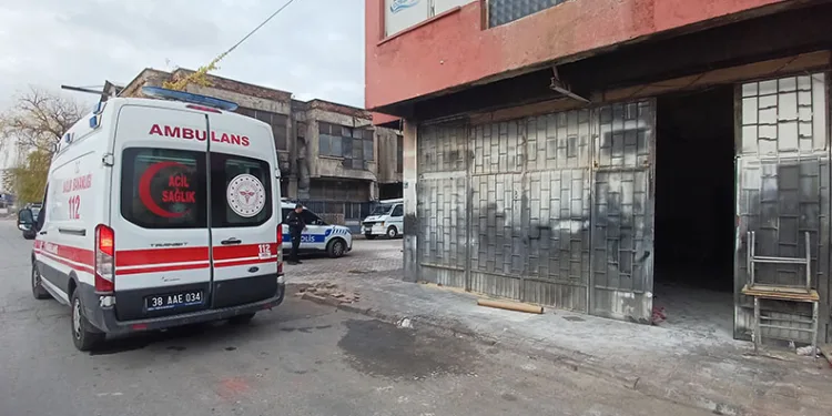 Tinerle sobayı yakarken kendini yaktı