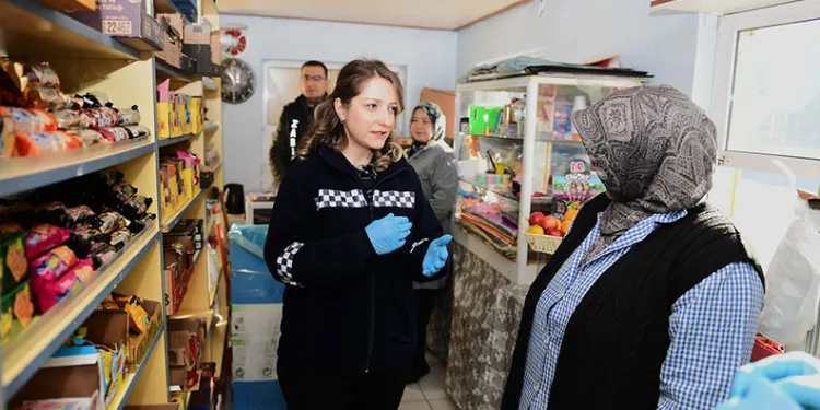 Öğrencilerin sağlığı için kantinlerde titiz denetim