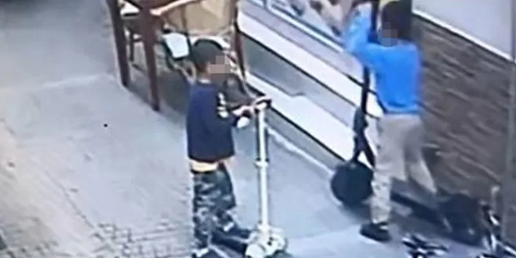 Boyundan büyük scooter’ı çaldılar