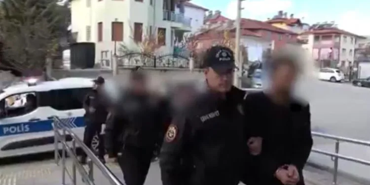 Burdur’da fuhuş operasyonu: 3 tutuklama