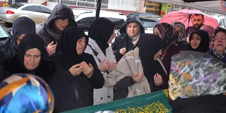 Sivas’ta göçük altında can veren şantiye müdürü, Bafra’da defnedildi
