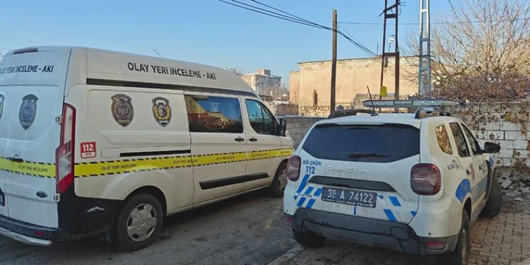 2 gündür haber alınamayan kadın evinde ölü bulundu