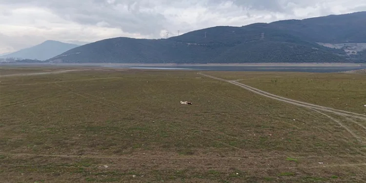 Bursa’da bir göl daha yok oluyor…