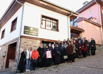 Osmangazi Belediyesi’nden kadınlara kültür gezisi
