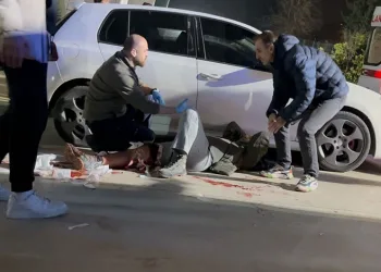 Tofaş Spor Salonunda dehşet: 2 yaralı