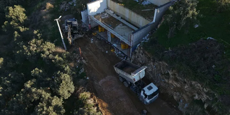 Gemlik’te Yol Çalışmaları Hız Kesmeden Devam Ediyor