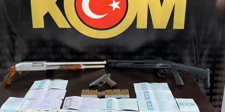 Antalya’da tefecilik ve nitelikli dolandırıcılık operasyonu