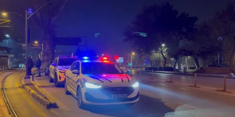 Yılbaşı öncesi polis ekipleri, denetimlerini sıklaştırdı
