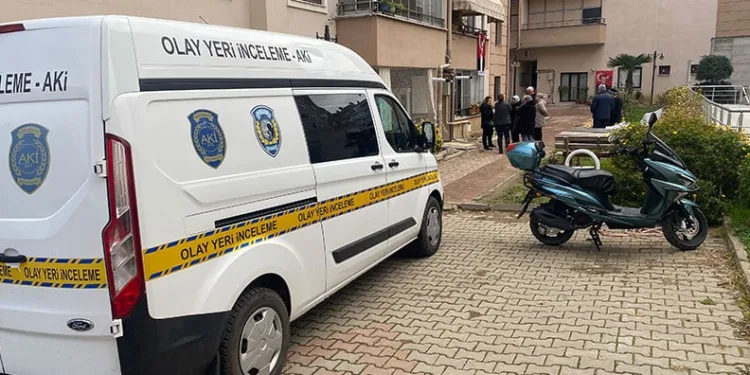 Bursa’da evinde ölü bulunan yaşlı kadının şüpheli ölümü