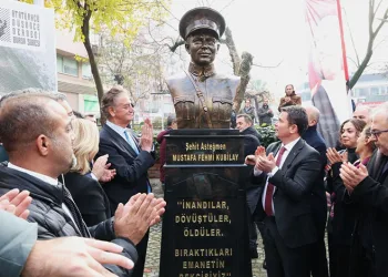 Osmangazi’de Şehit Kubilay Anıtı açıldı