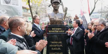 Osmangazi’de Şehit Kubilay Anıtı açıldı