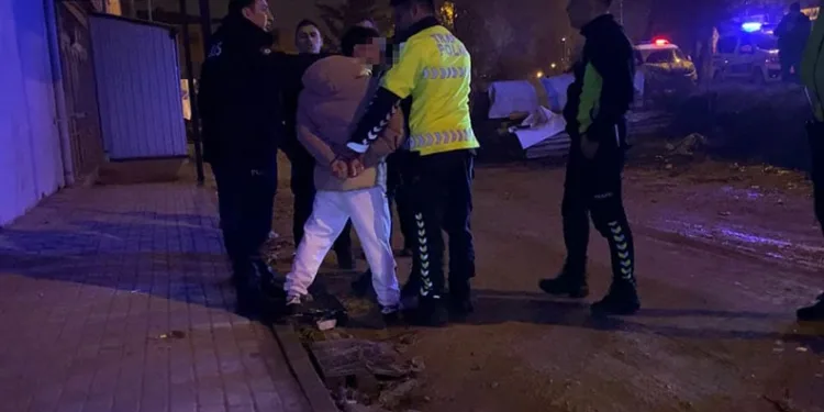 Bursa’da arkadaşıyla birlikte polise direnince karakolluk oldu