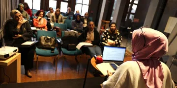 Osmangazi Belediyesi öykü yazmayı atölye çalışmalarıyla öğretiyor