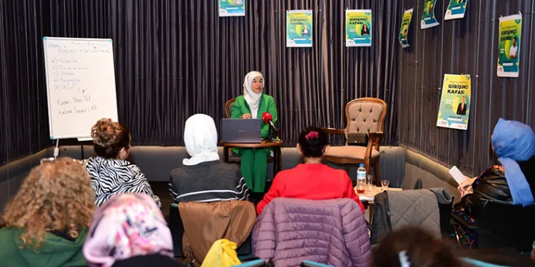 Osmangazi’de öyküler derinlemesine ele alındı