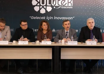 Teknoloji Sahnesi’nde akıllı şehircilik konuşuldu