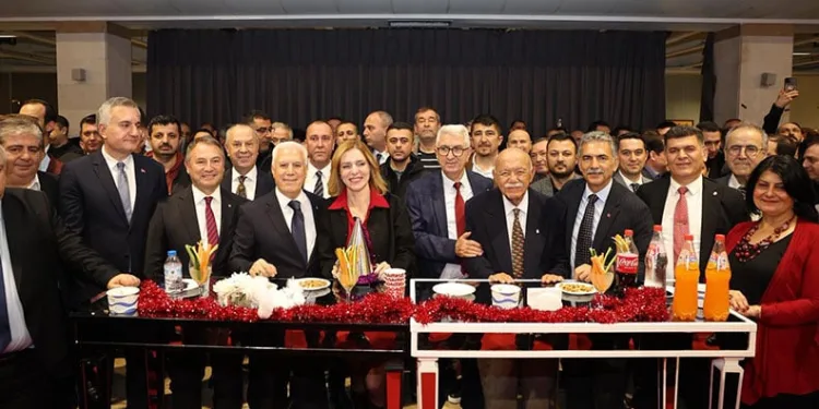 Büyükşehir ailesi yeni yılı birlikte kutladı