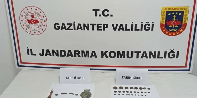 Gaziantep’te 28 adet sikke ele geçirildi: 3 gözaltı