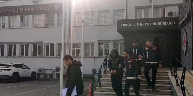 “Adınız FETÖ soruşturmasında” yalanıyla 1,5 milyonluk vurgun