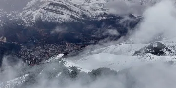 Gümüşhane beyaz gelinliğini giydi
