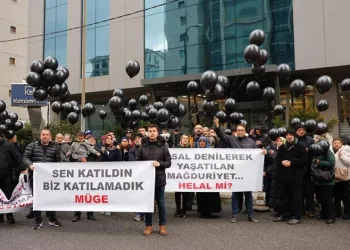Katılımevim önünde Bursa’dan gelen yüzlerce kişiden eylem