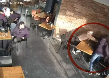 Samsun’da iki kişiyi bıçaklayan 16 yaşındaki çocuk yakalandı