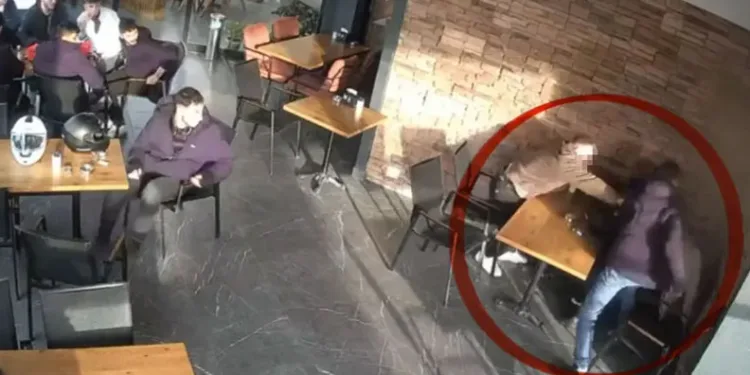 Samsun’da iki kişiyi bıçaklayan 16 yaşındaki çocuk yakalandı