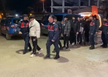 İnegöl’de 9 kaçak göçmen yakalandı